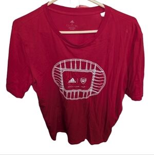 Men's Red Emirates Stadium Arsenal T-shirt Adidas Size Medium